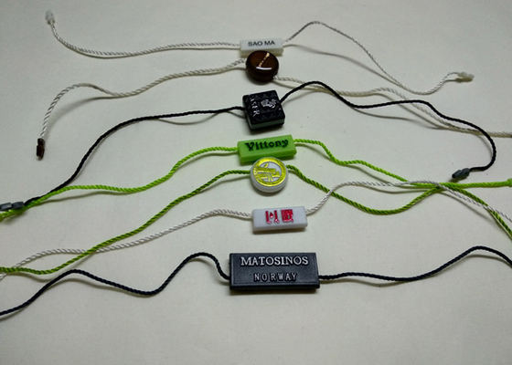 Mua Thẻ xoay tùy chỉnh Móc treo thẻ nhựa Sản phẩm nhựa Treo thẻ Chủ sở hữu Nhà cung cấp online manufacture